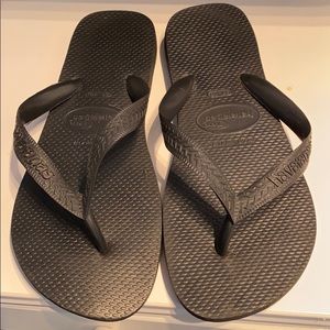 Havana’s plain back flip flops